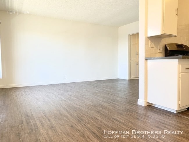 Building Photo - 4847 Slauson Ave