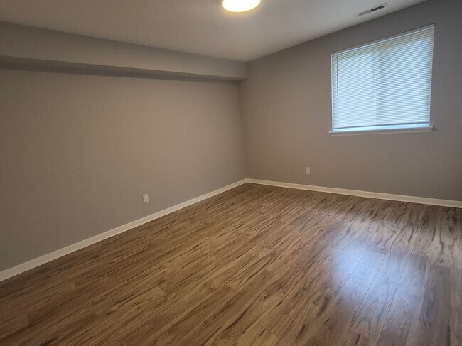 Foto del edificio - 411 N Stiles Ave