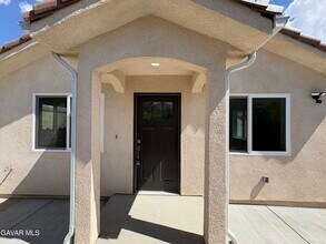 Building Photo - 3767 Noll Dr