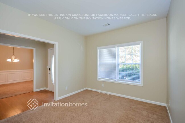 Foto del edificio - 1419 Commonwealth Ln
