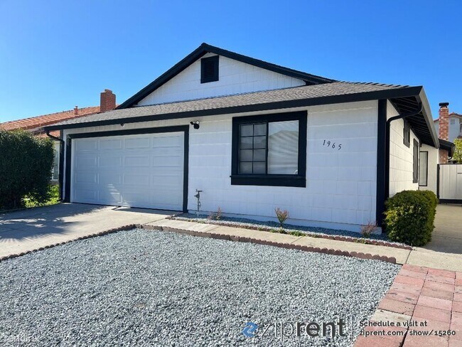 Foto del edificio - 3 br, 2 bath House - 1965 Edgeview Drive, ...