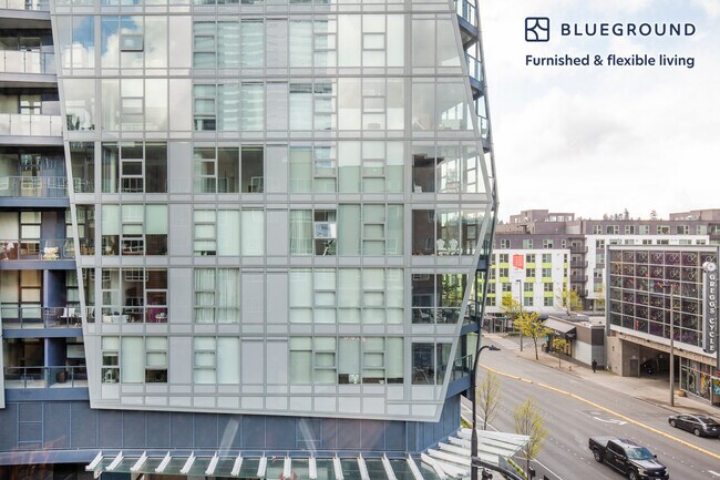 Building Photo - 10400 NE 2nd St