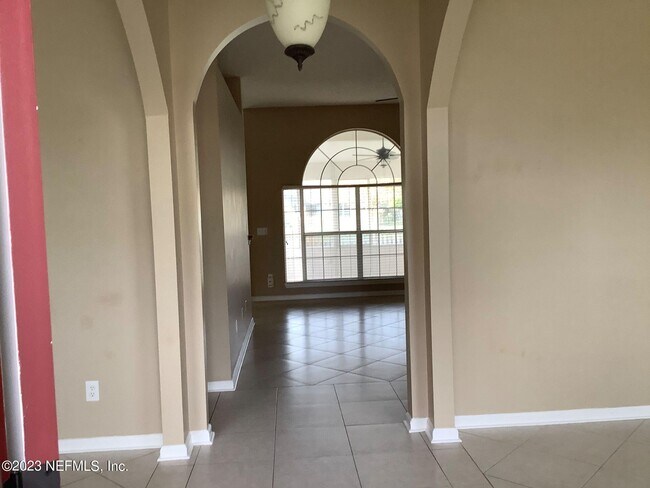 Building Photo - 1676 Trafalgar Ct