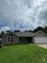 Building Photo - 8 Boreland Ln