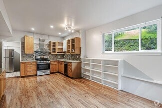 Building Photo - 153 Willow Ave