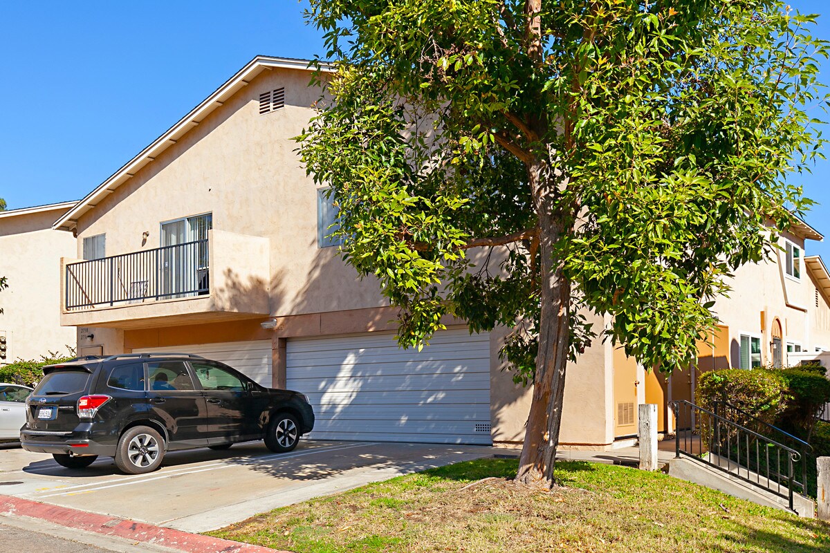 Primary Photo - 2740 Alta View Dr