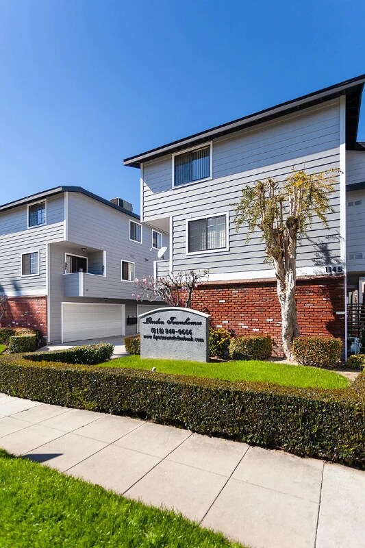 Building Photo - 1141 Linden Ave