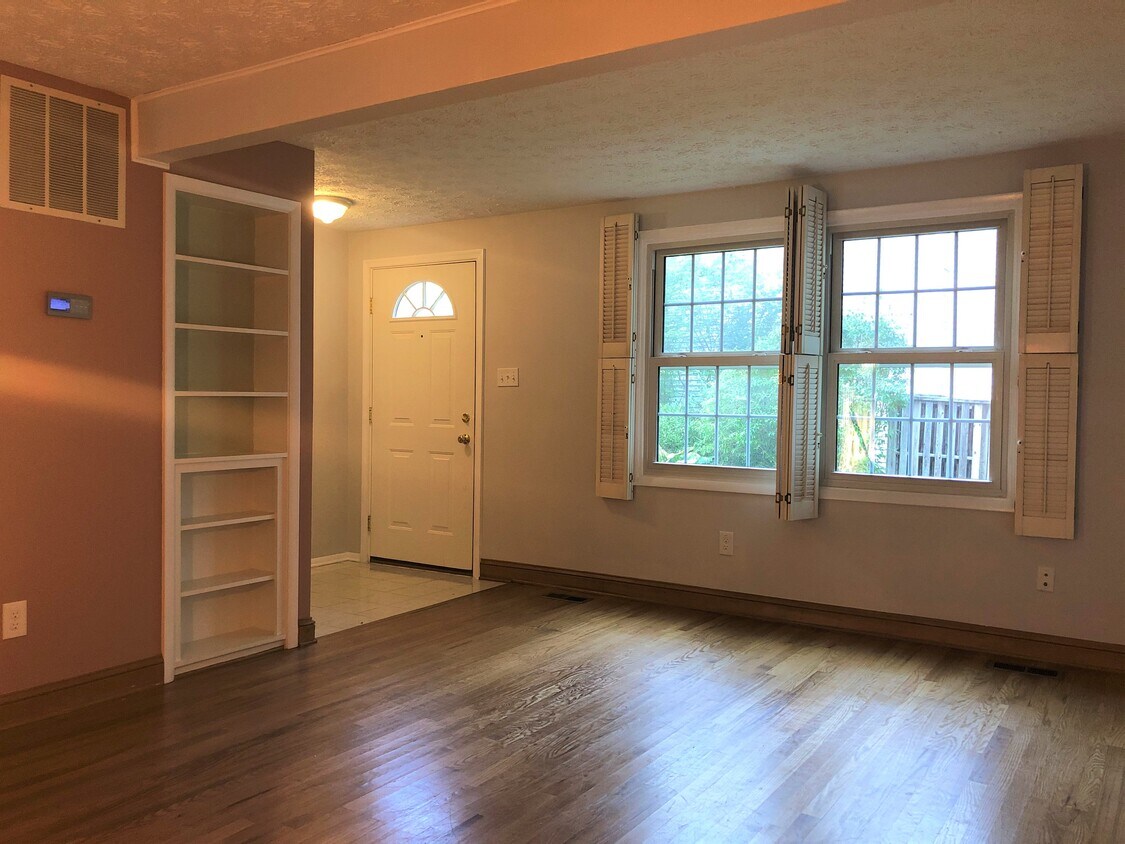 Building Photo - 11513 Ivy Bush Ct