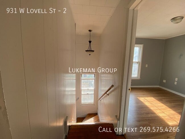 Building Photo - 931 W Lovell St