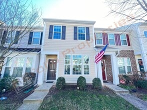 Building Photo - 750 Cupola Dr