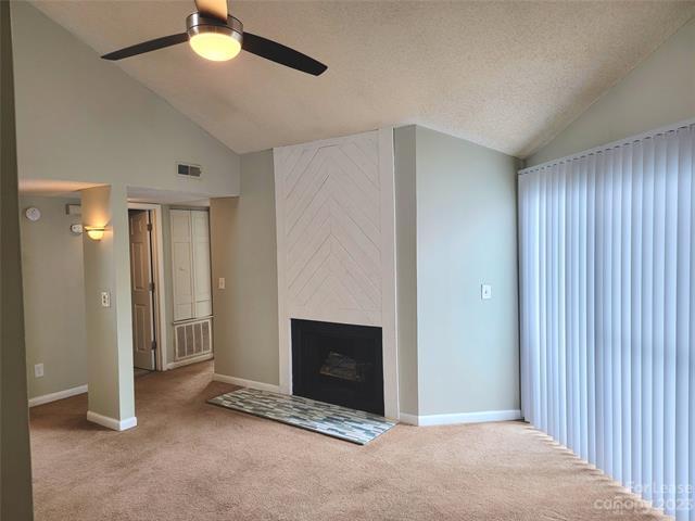 Building Photo - 4500 Sharon Chase Dr