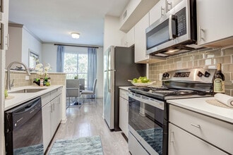 Building Photo - Hilltop at Shavano