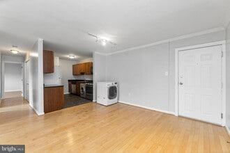 Building Photo - 3107 Naylor Rd SE