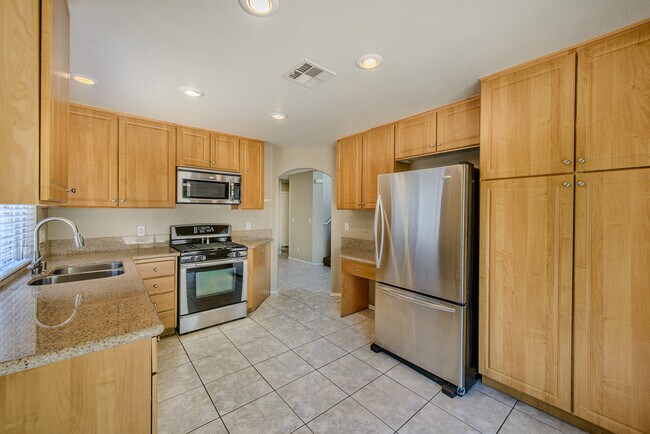 Foto del edificio - Stunning Gated Community in Summerlin!