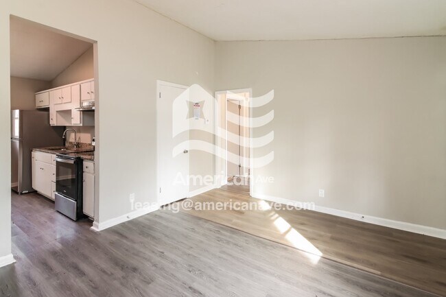 Foto del edificio - 2879 Doyle Ave