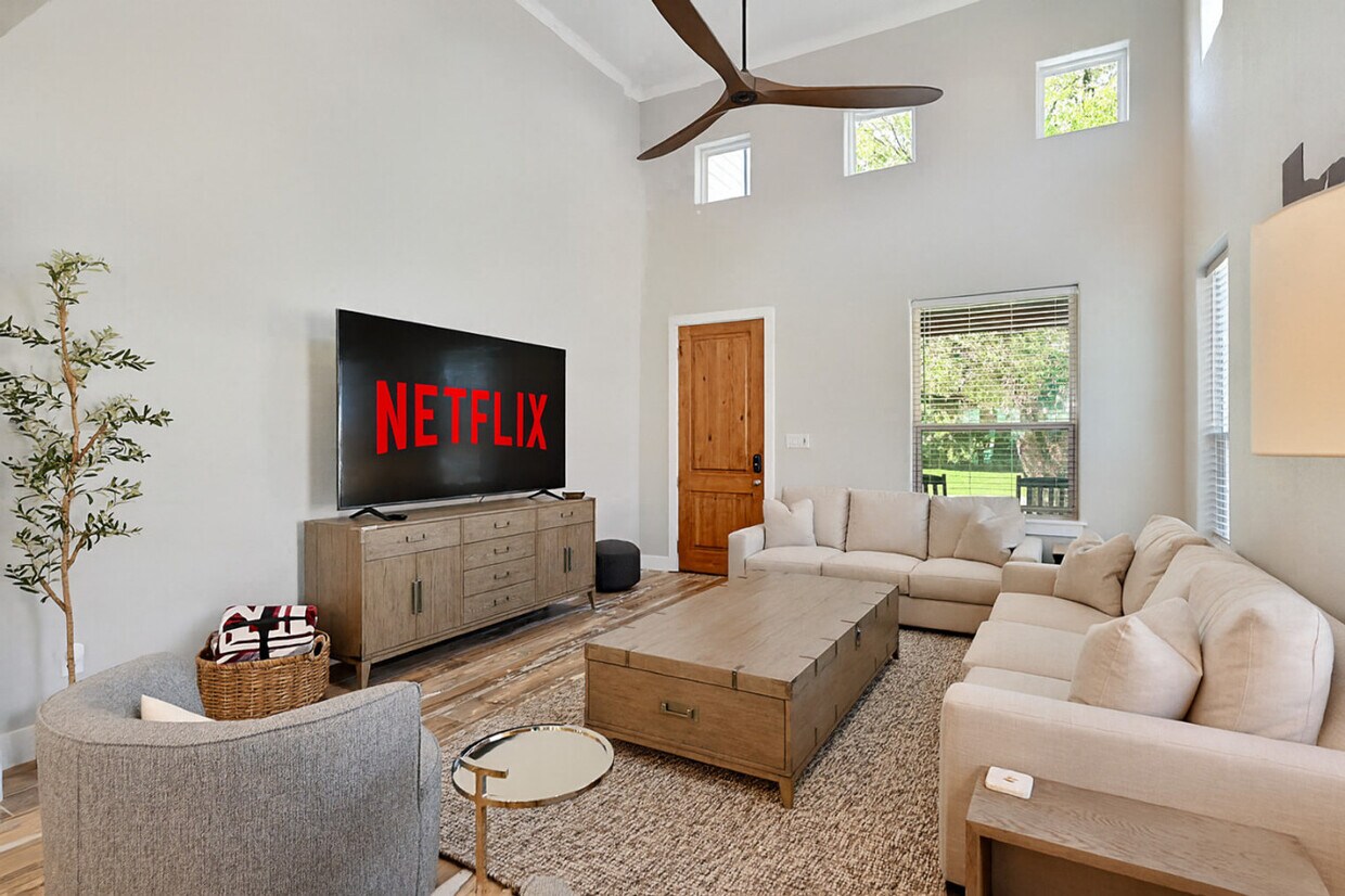 Primary Photo - 105 Anderson St