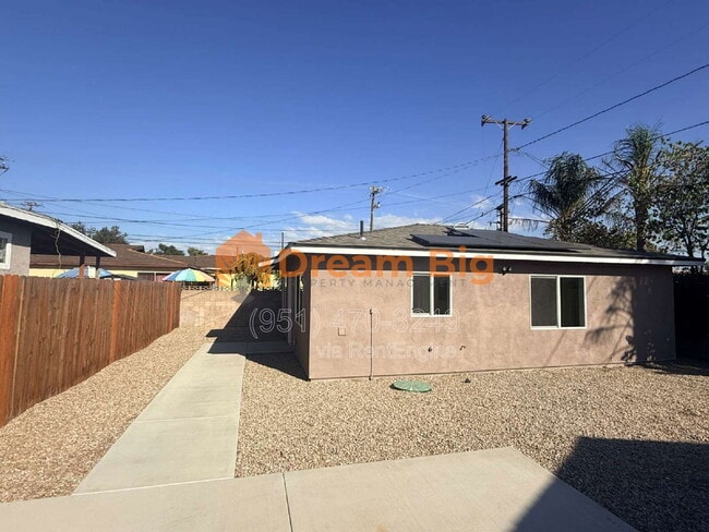 Building Photo - 509 W Lorraine Pl
