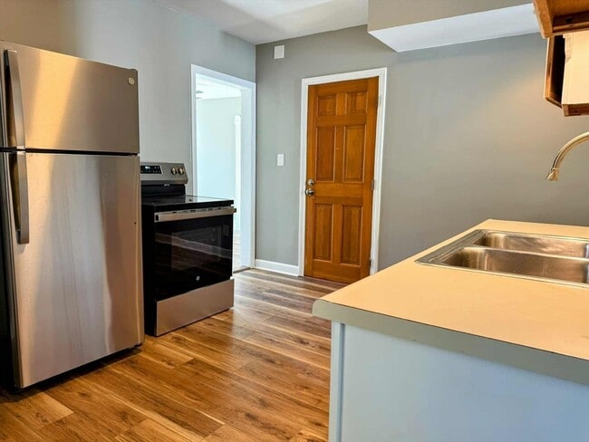 Foto del edificio - 250 Pine St