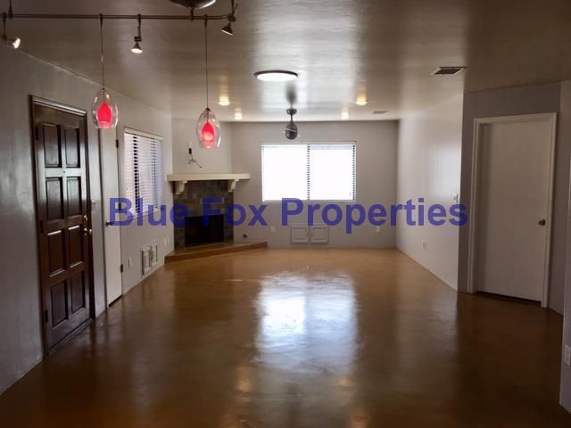Building Photo - 3763 E Edison St