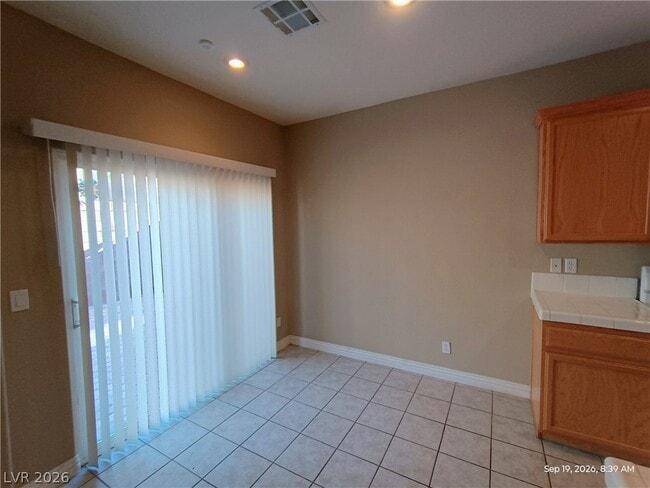 Building Photo - 9742 Thistle Dew Ave