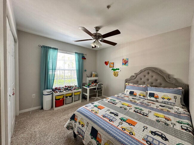 Foto del edificio - 3591 Kernan Blvd S