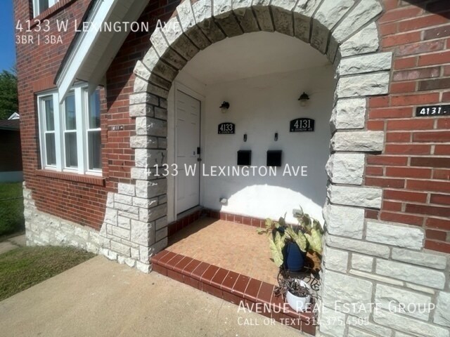 Building Photo - Must see!! This COMPLETELY renovated 3 bed...