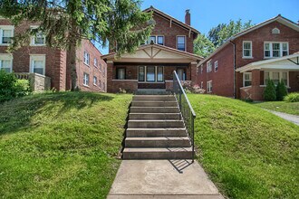 Building Photo - 7230 Forsyth Blvd