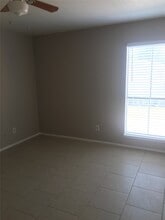 Building Photo - 13480 S Thorntree Dr