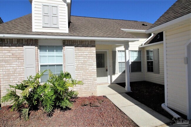 Building Photo - 188 Mirabelle Cir