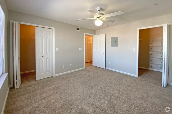 Dove Valley Apartments Englewood, CO