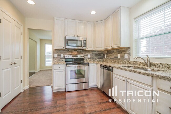 Building Photo - 771 Nelms Dr