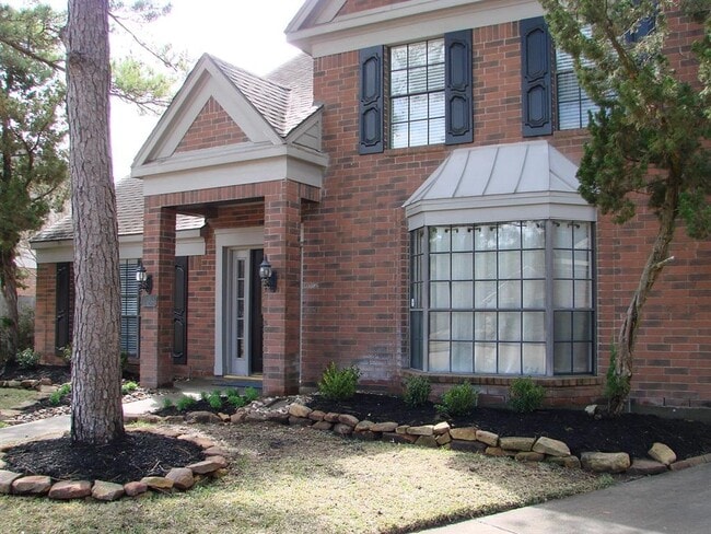 Building Photo - 462 Everington Dr