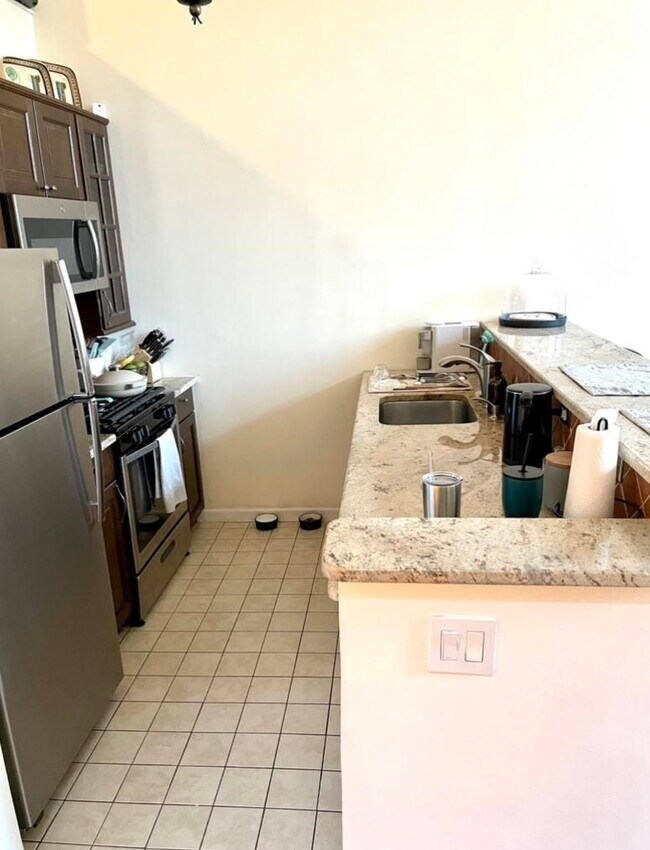 Foto del edificio - 518-530 Gregory Ave