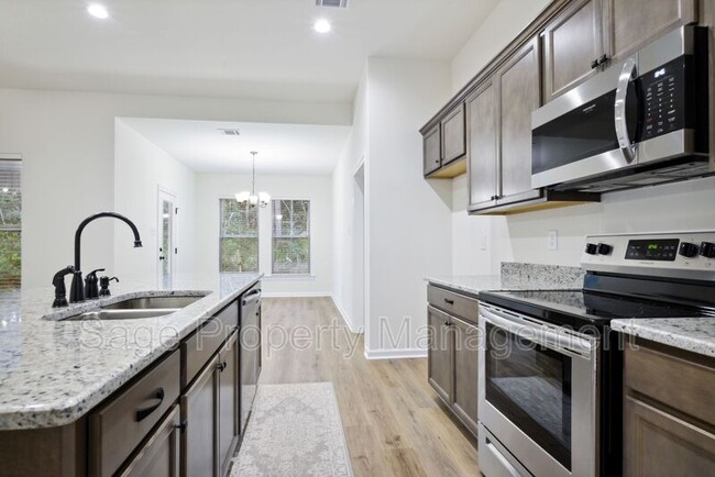 Building Photo - 28436 Merrimack Dr
