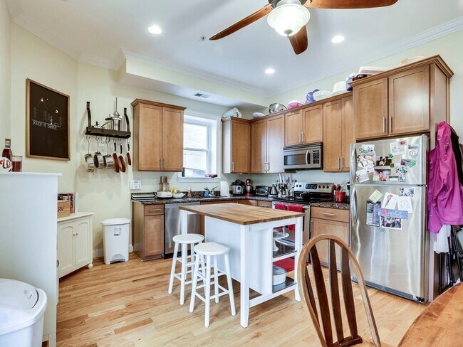 Foto del edificio - 3917 7th St NW