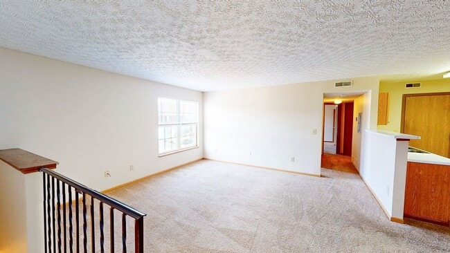 Building Photo - 5498 Cedar Springs