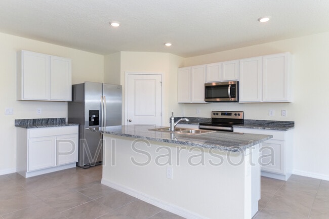 Building Photo - 17408 Harvest Moon Way