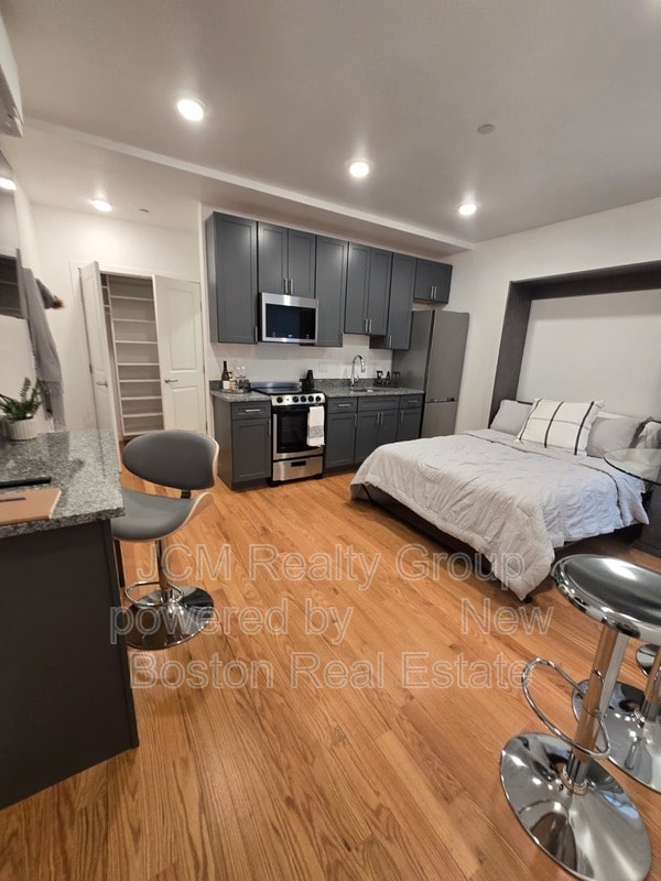 Photo - 165 Hawthorne St Apartment