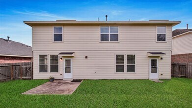 Building Photo - 24511 Eagle Haven Dr