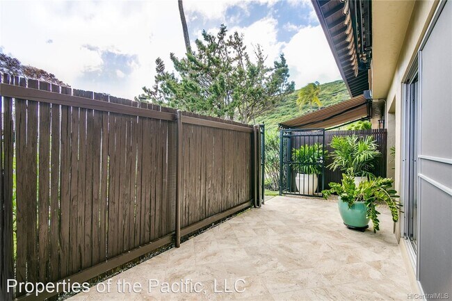 Building Photo - 4 br, 3 bath House - 6248 Keokea Place, E-104