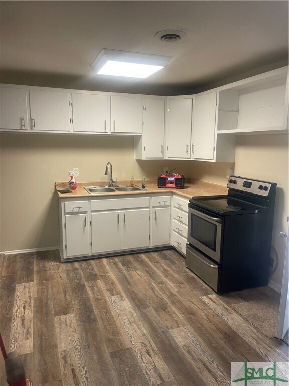 Foto del edificio - 8519 Cresthill Ave