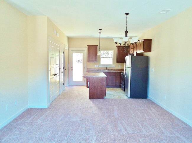 Foto del edificio - Town Home in Birmingham...Available to View!!