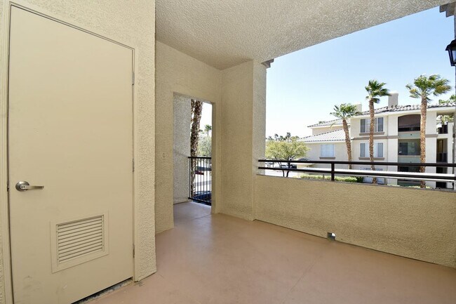 Foto del edificio - Next To Durango Casino | Gated Community | Laminate Floors | Community Fitness