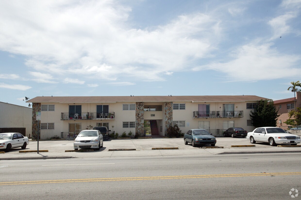 1288 CON 29th St - 1288 W 29th St