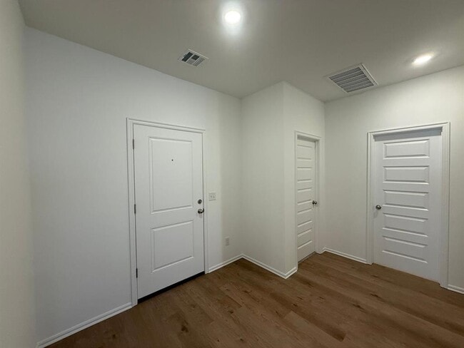 Foto del edificio - 1177 Sunflower Ln