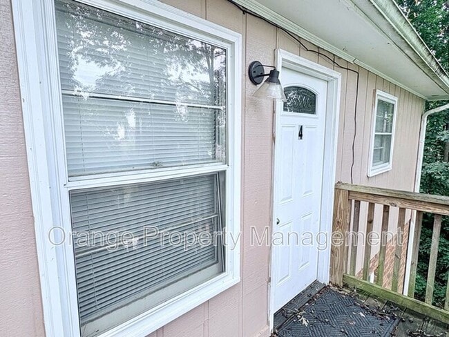 Foto del edificio - 410 Old Central Rd