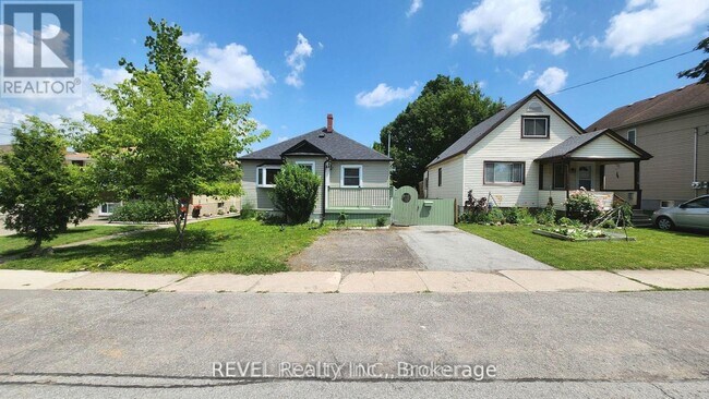 Photo du bâtiment - 5522 Glenholme Ave