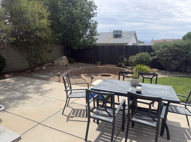 Foto del edificio - Charming 3 Bed, 2 Bath St. George Rental with 1417 Sq Ft - Don't Miss Out!