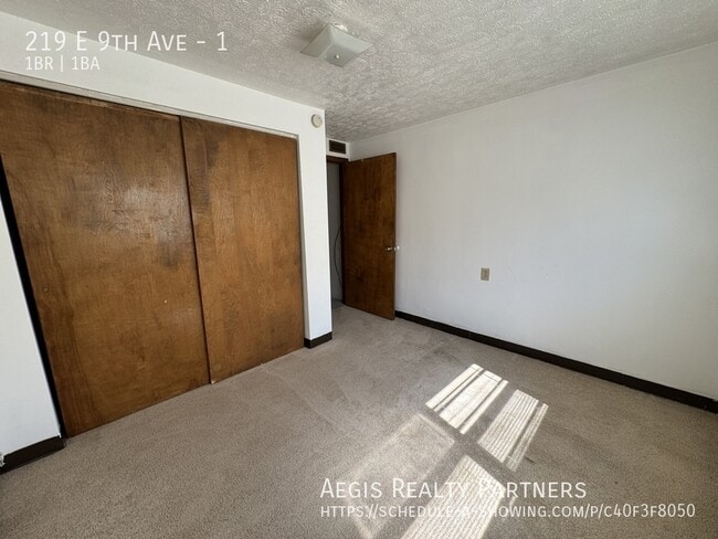 Building Photo - 219 E 9th Ave