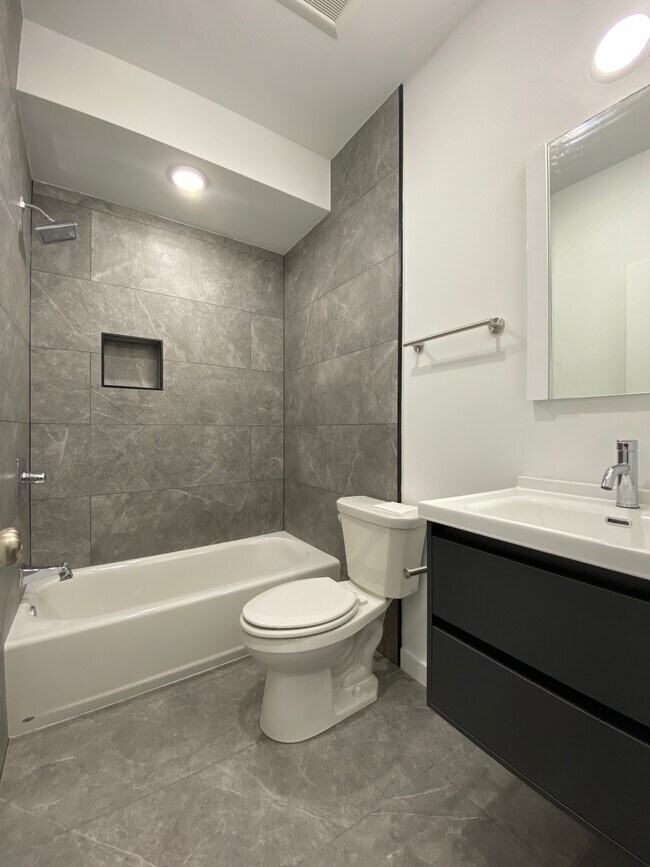 Foto del edificio - 624 N 38th St